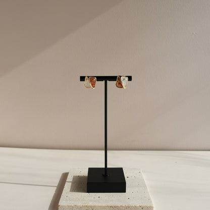 Two-tone Cube