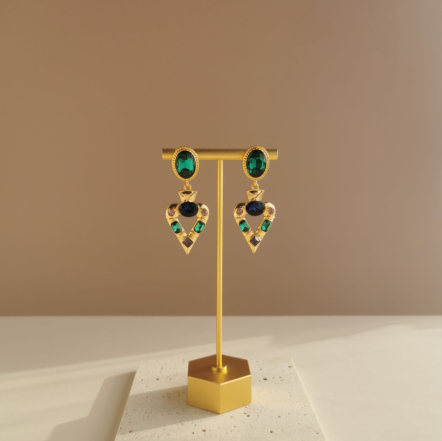 Regal Spade