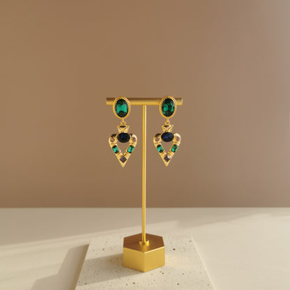 Regal Spade